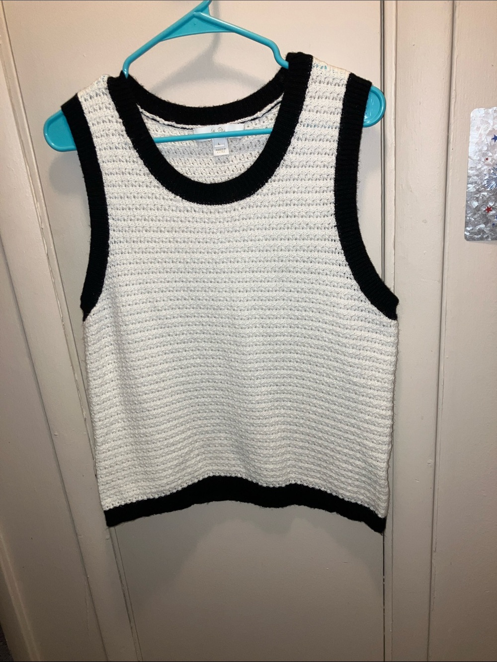 Lilly Pulitzer White Knit Sweater Tank with Black Trim Large